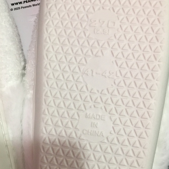 Peanuts Cozy White Slippers with Pumpkin and Black Details - Picture 4 of 5